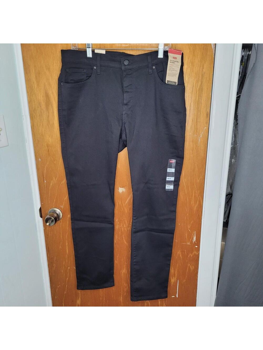 Levi's Plus Size 311 Shaping Skinny Hypersoft Jeans Women's 16W Black Zip/Button